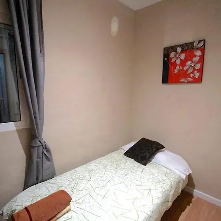 Meridiana Clot 4 Bedrooms 2 Bathrooms 巴塞罗那